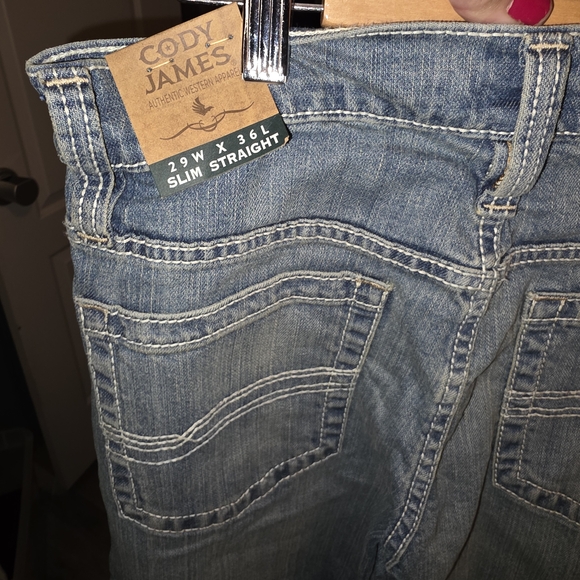 Men's Relaxed Fit Light Blue Jeans - Picture 6 of 9